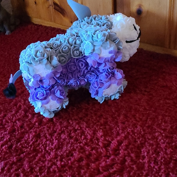 FOREVER ROSES HANDMADE FLOWER EEYORE DONKEY - Picture 7 of 9